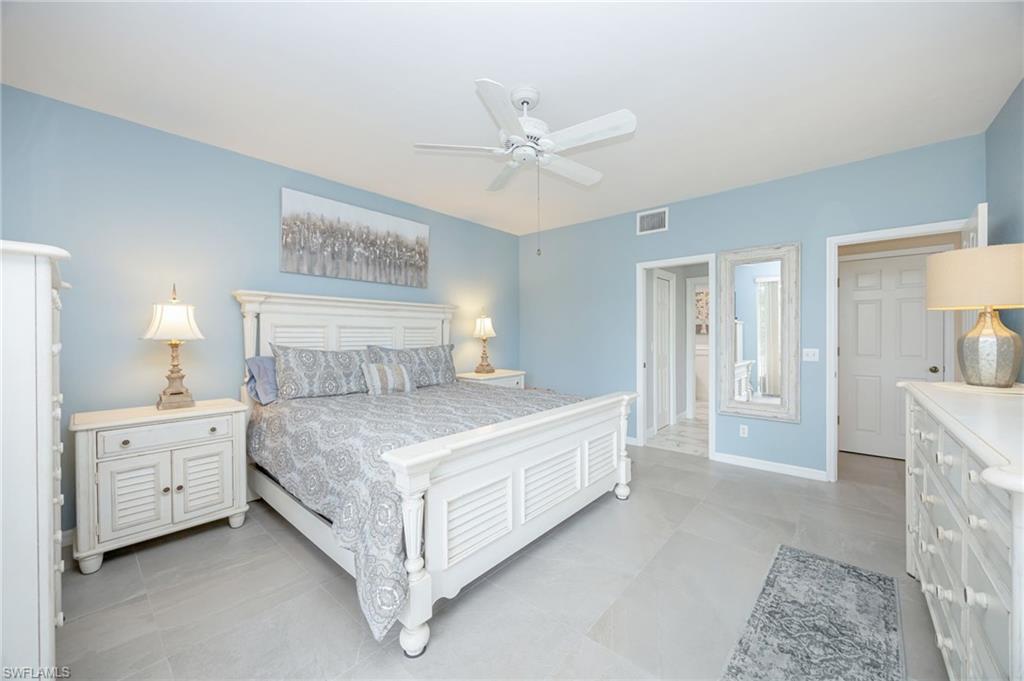 780 Waterford Dr 202 Property Photo 11