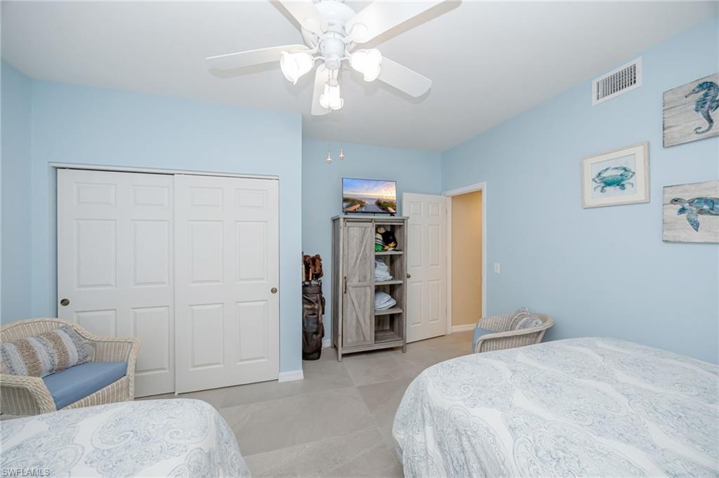 780 Waterford Dr 202 Property Photo 16