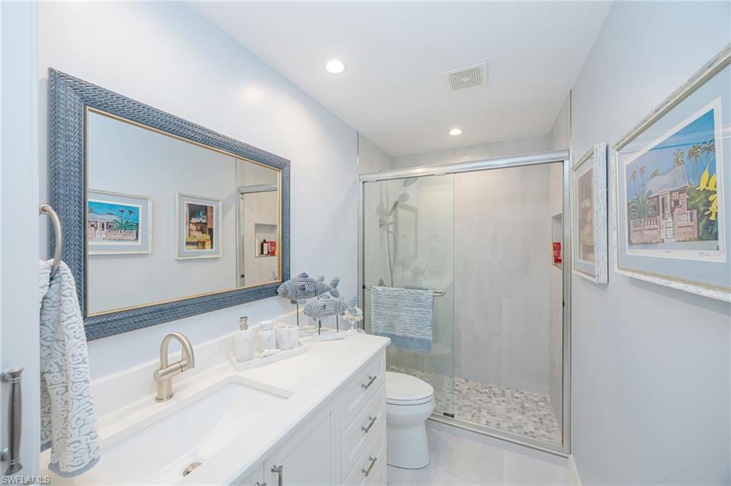 780 Waterford Dr 202 Property Photo 17