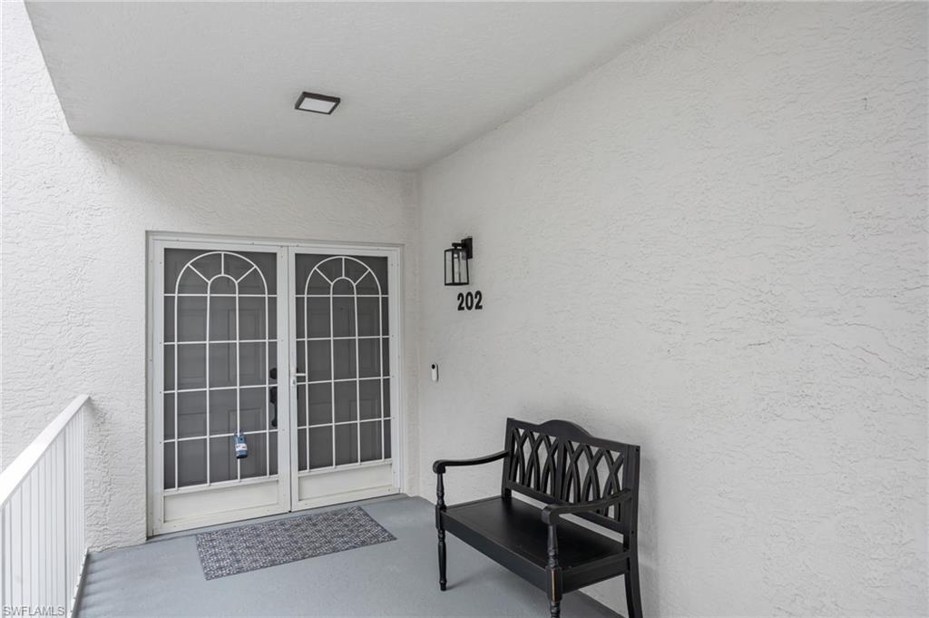 780 Waterford Dr 202 Property Photo 18