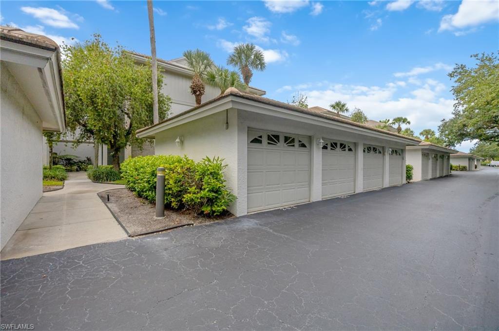 780 Waterford Dr 202 Property Photo 19
