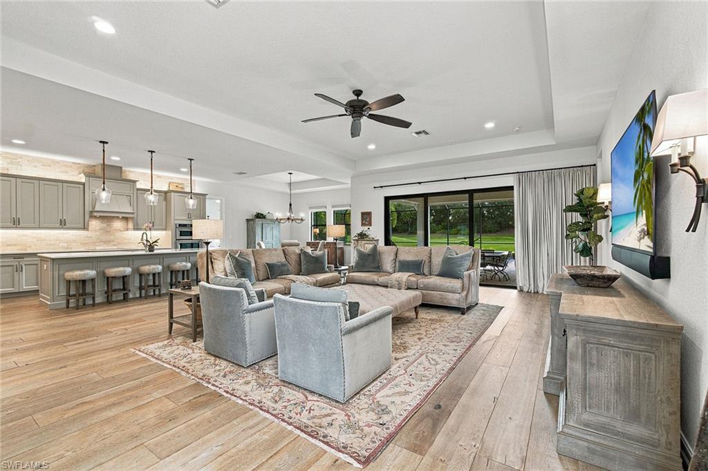 9563 Via Lago Way Property Photo 7