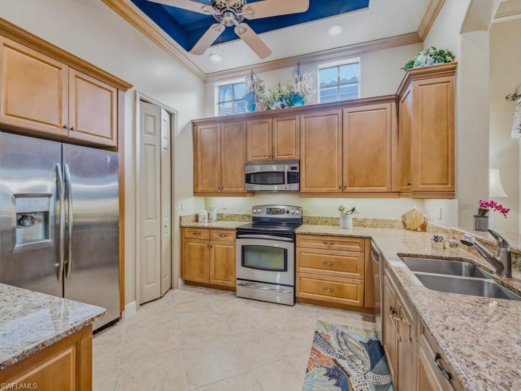 5765 Mango Cir Property Photo 5