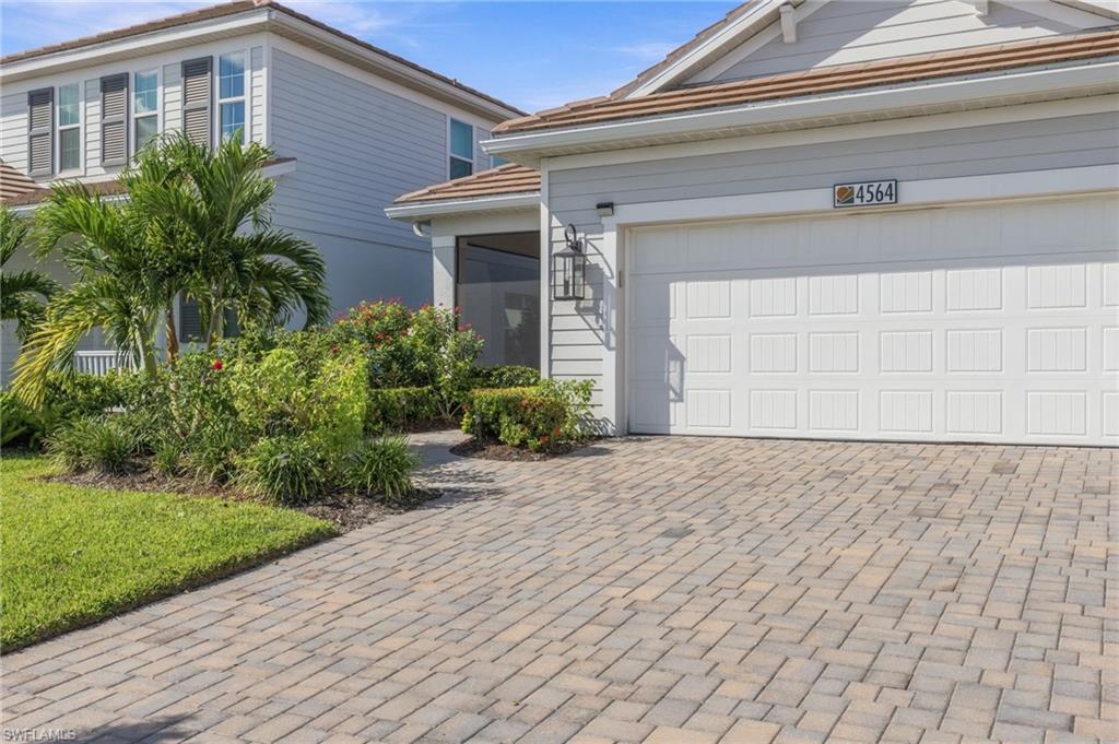 4564 Centaurus Cir Property Photo 2