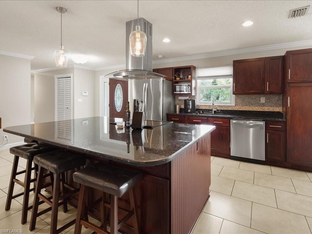 5272 Myrtle Ln Property Photo 6