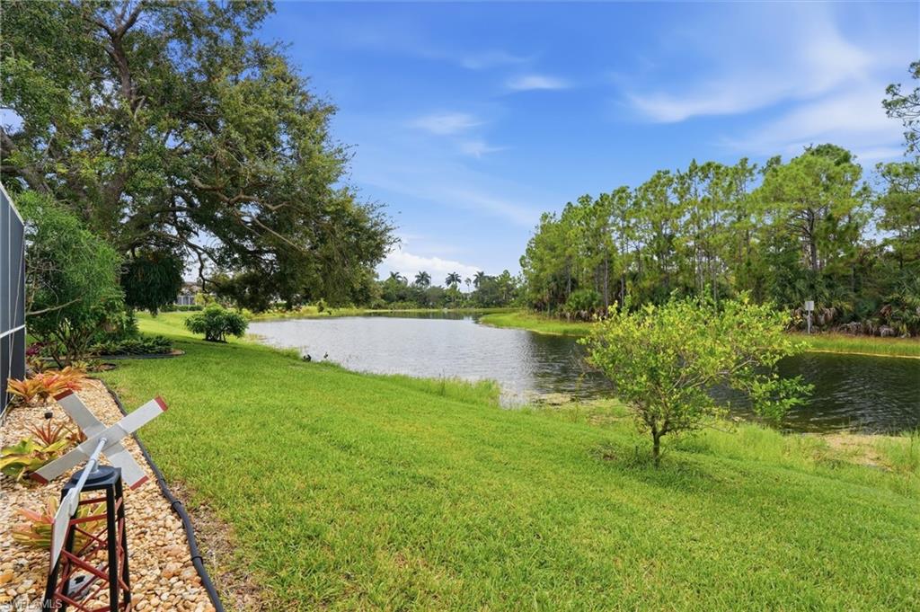 5253 Whitten Dr Property Photo 3