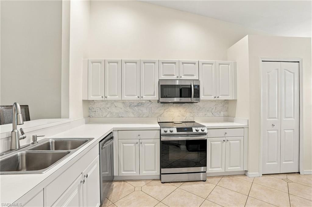 5253 Whitten Dr Property Photo 10