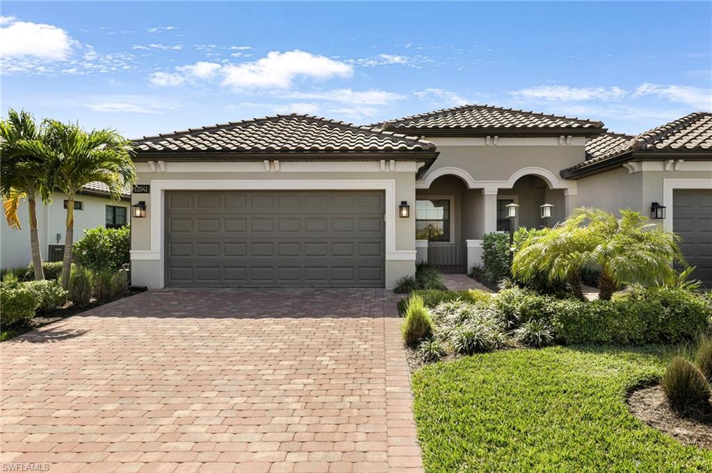 12041 Canal Grande Dr Property Photo 3