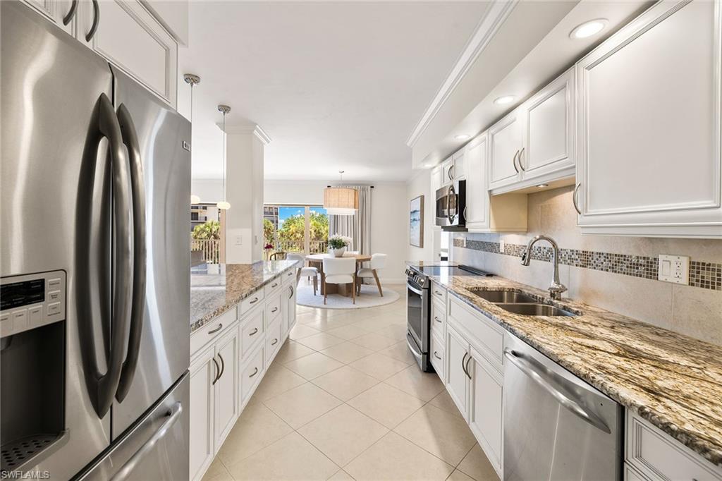 3401 Gulf Shore Blvd N 205 Property Photo 15
