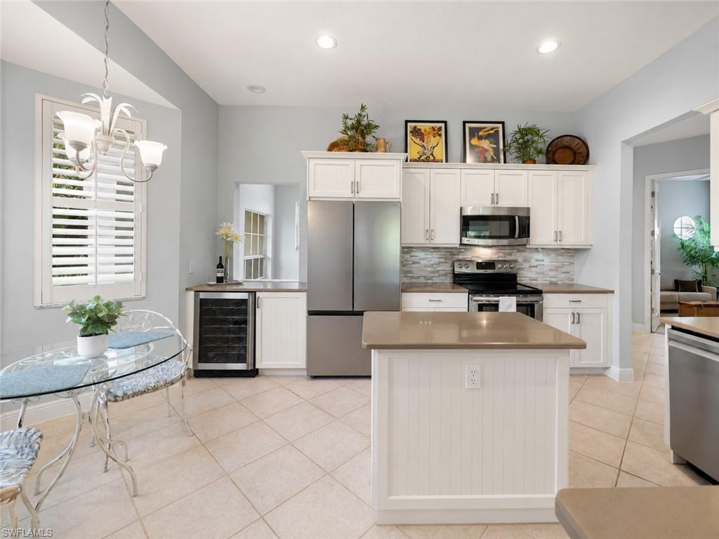 5035 Yacht Harbor Dr 203 Property Photo 4