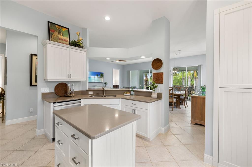 5035 Yacht Harbor Dr 203 Property Photo 5