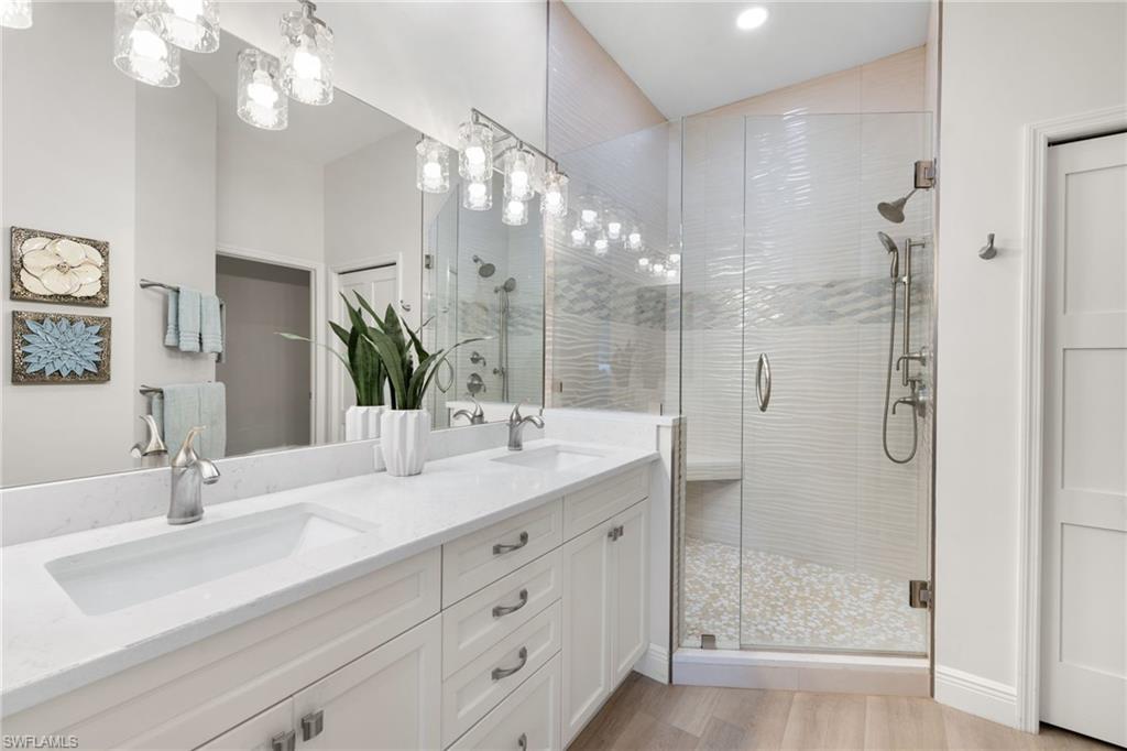 5035 Yacht Harbor Dr 203 Property Photo 17