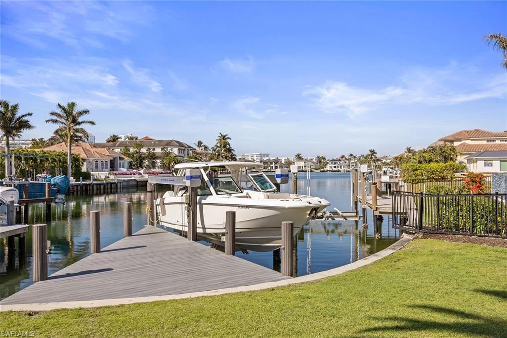 299 Mermaids Bight Property Photo 2