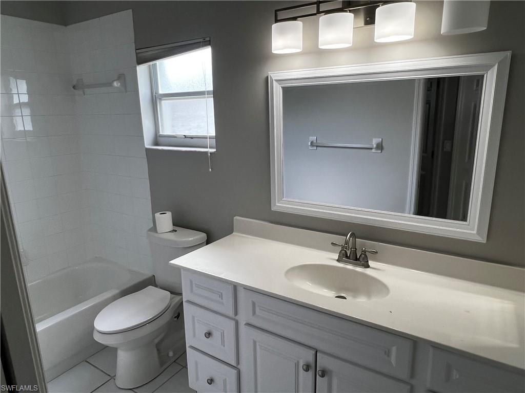 18072 Horseshoe Bay Cir Property Photo 10