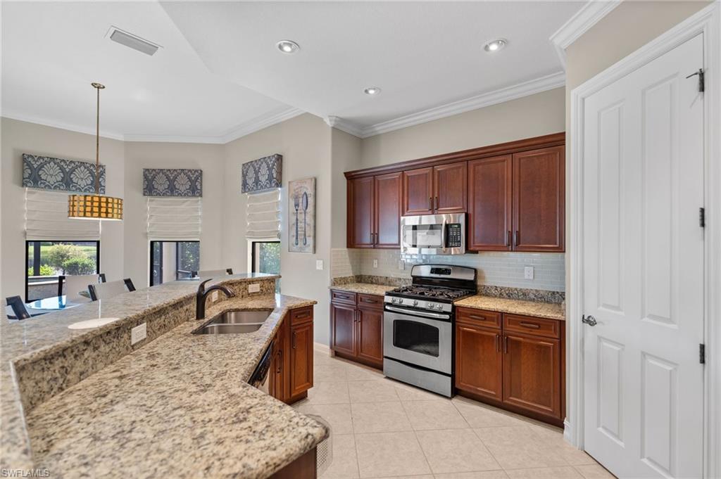 6324 Serano Way Property Photo 9