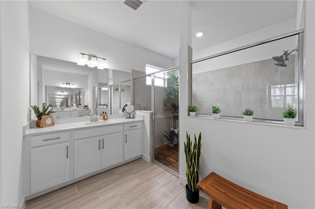 44810 Marina Ln Property Photo 17