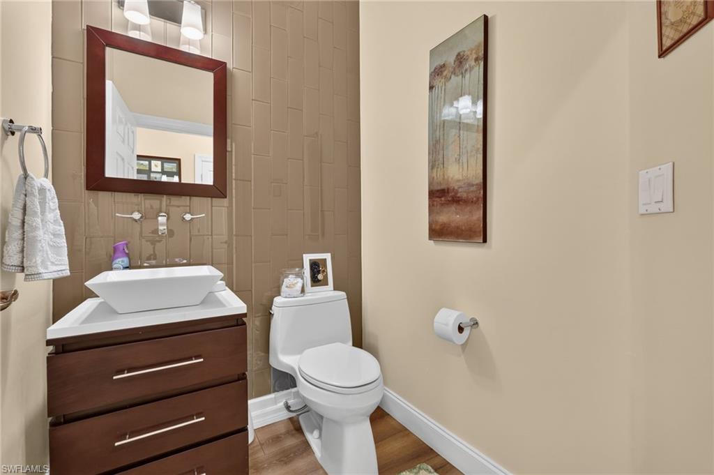 26846 Wyndhurst Ct 101 Property Photo 23