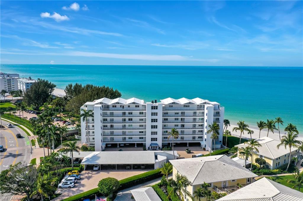 2121 Gulf Shore BLVD N 402 Property Photo 1
