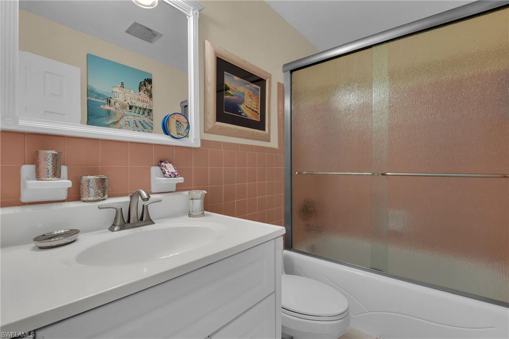 2121 Gulf Shore Blvd N 402 Property Photo 18