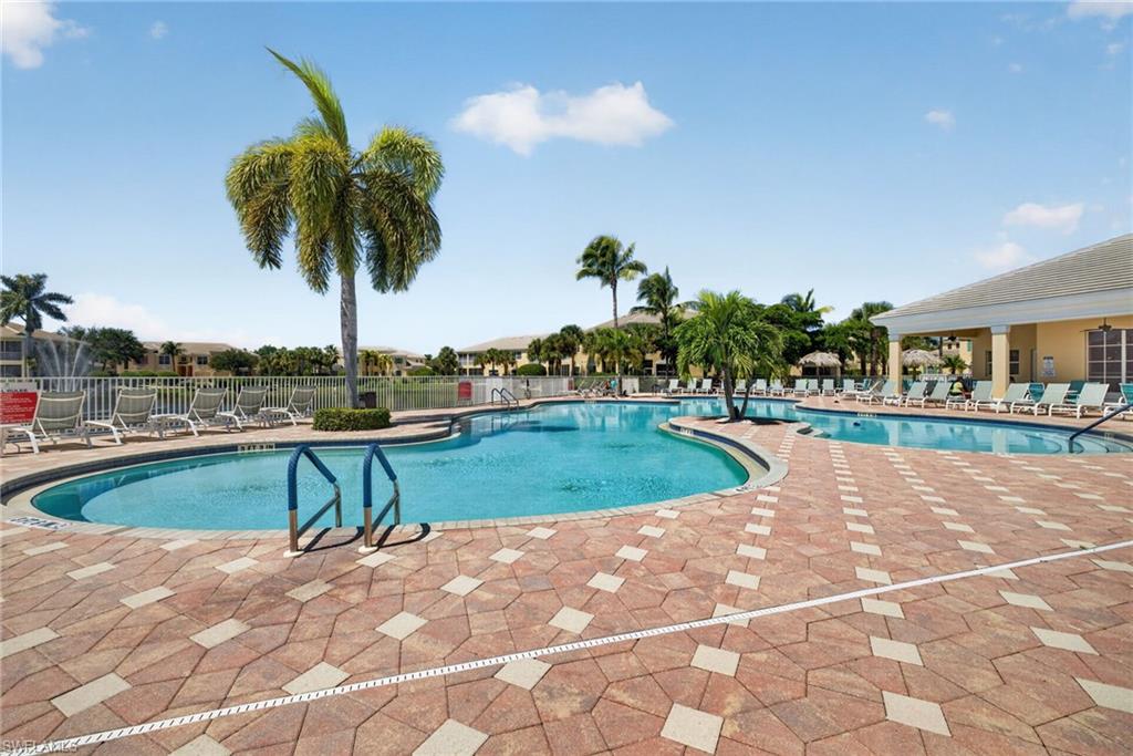 14543 Abaco Lakes Dr 202 Property Photo 1