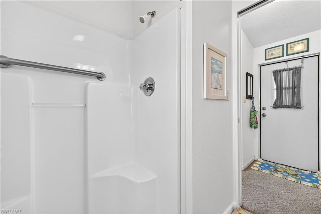 3131 Crystal Lake Dr Property Photo 16