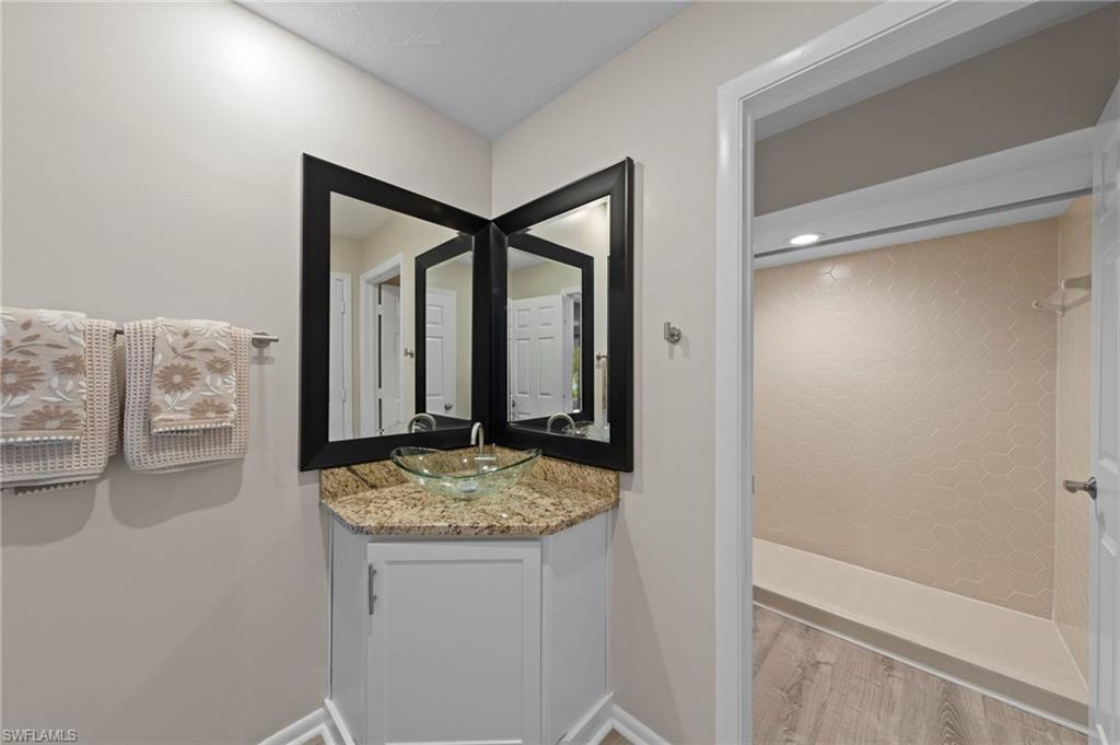 28417 Highgate Dr Property Photo 25