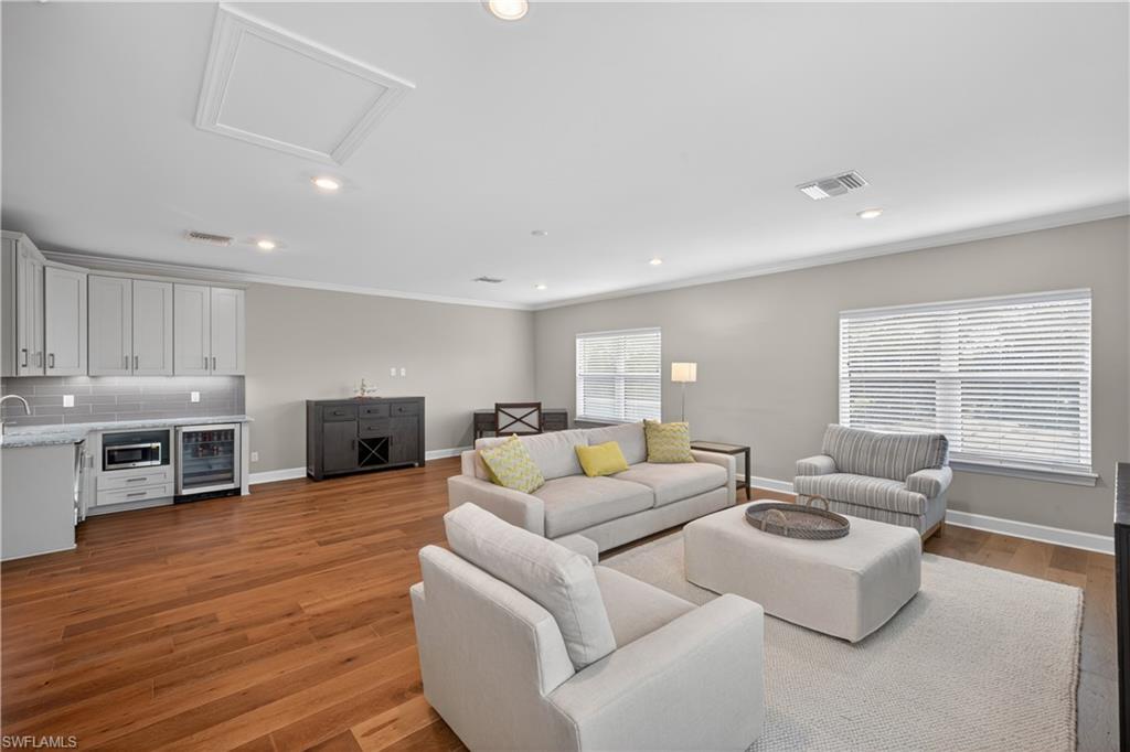 8709 Cavano St Property Photo 8