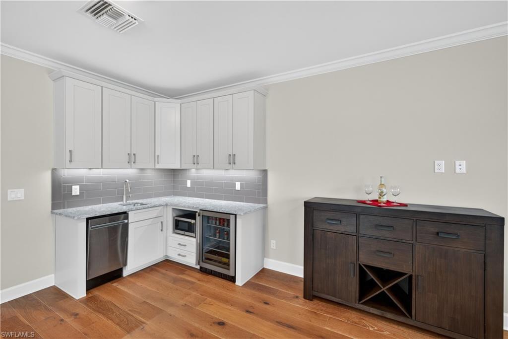 8709 Cavano St Property Photo 14