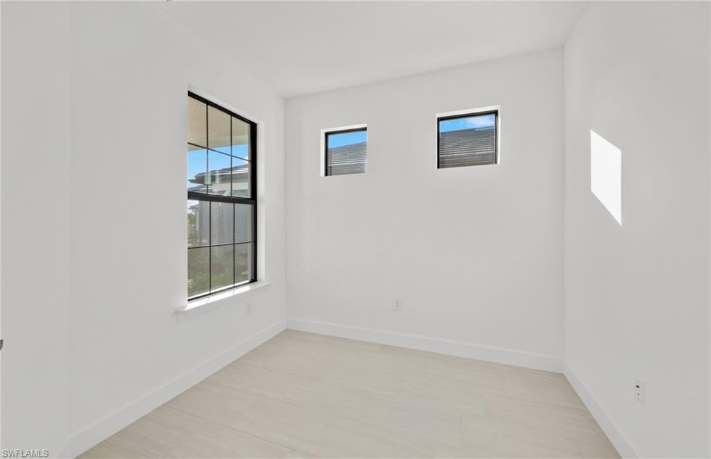 2151 Freemont Way Property Photo 6
