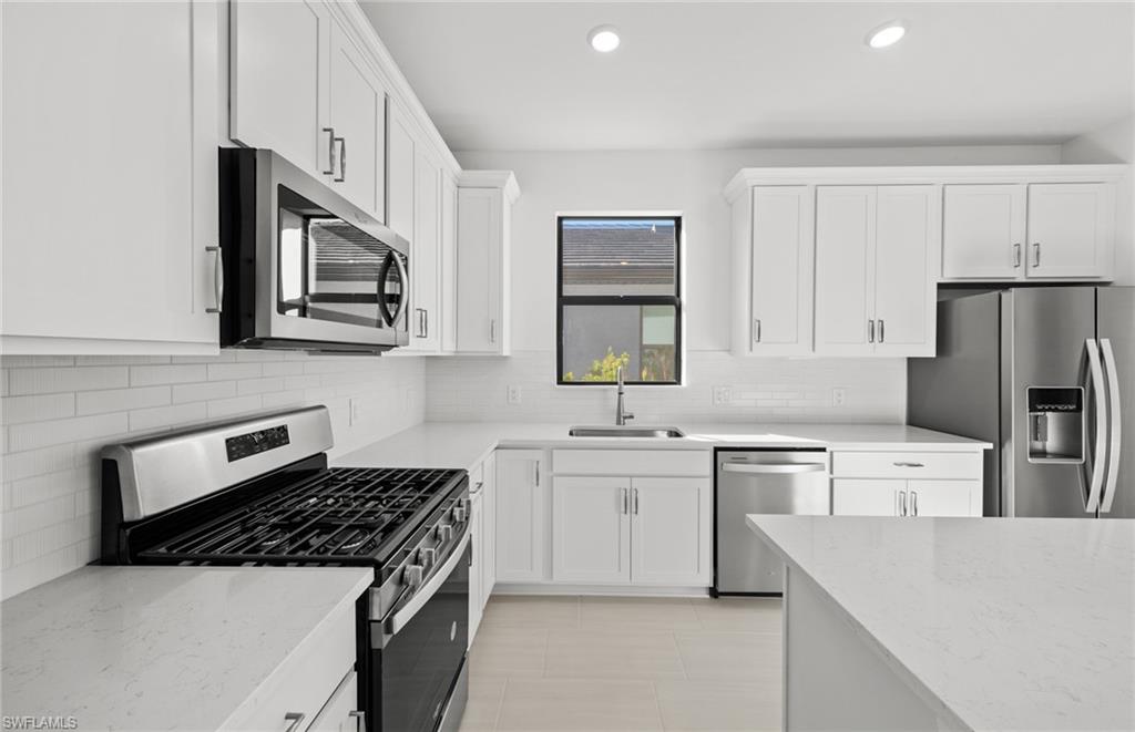 2151 Freemont Way Property Photo 12