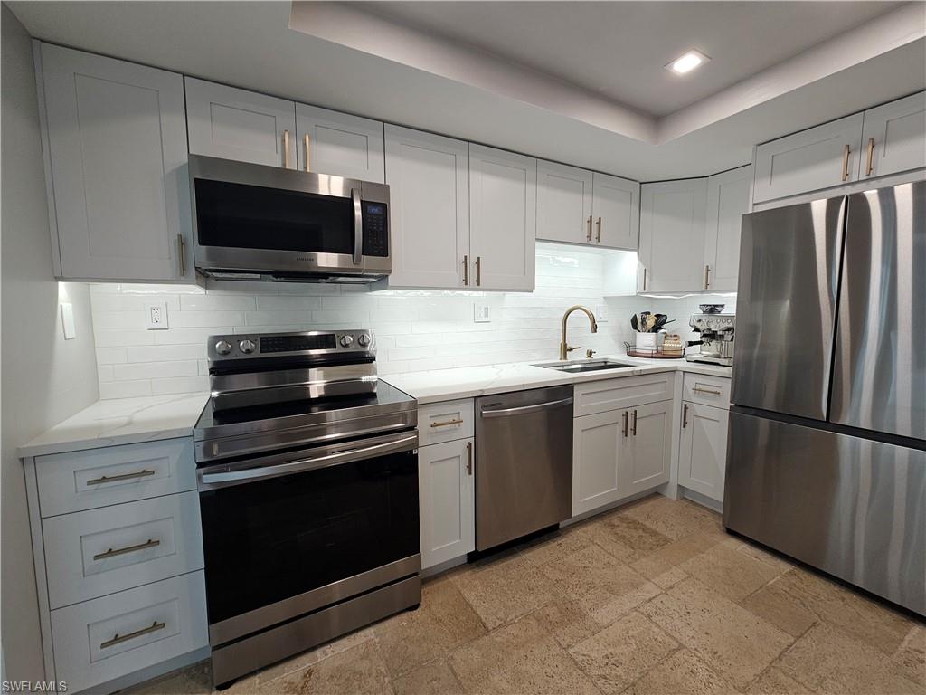 7000 Estero Blvd 405 Property Photo 8