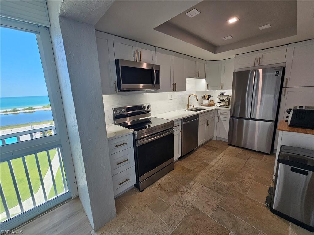 7000 Estero Blvd 405 Property Photo 15