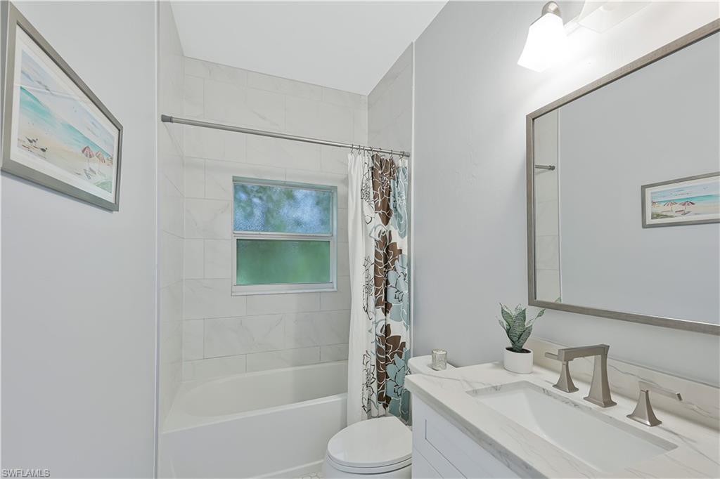 3892 14th St N Property Photo 23