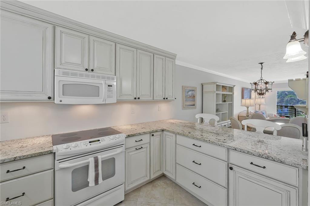 226 3rd St 206 Property Photo 12