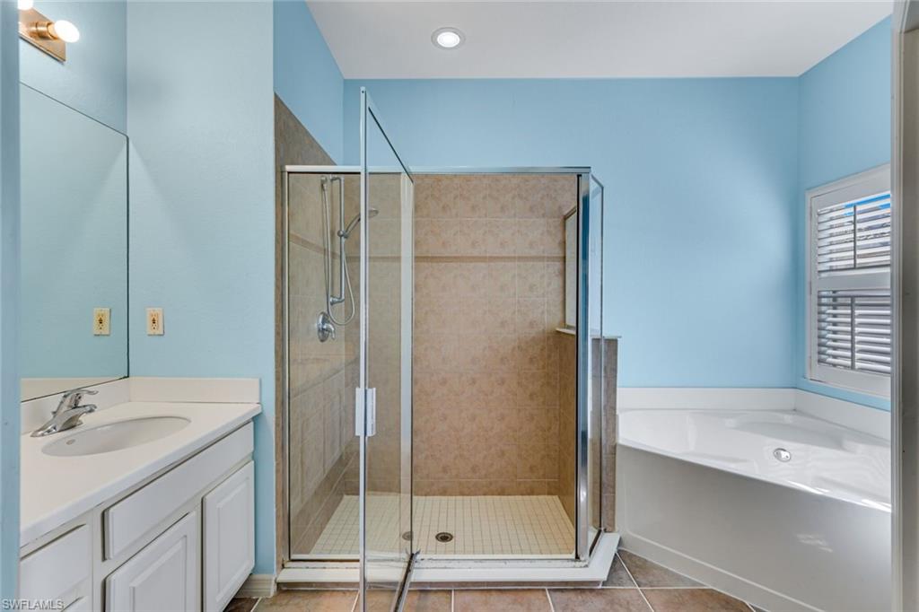 2201 Cape Heather Cir Property Photo 13