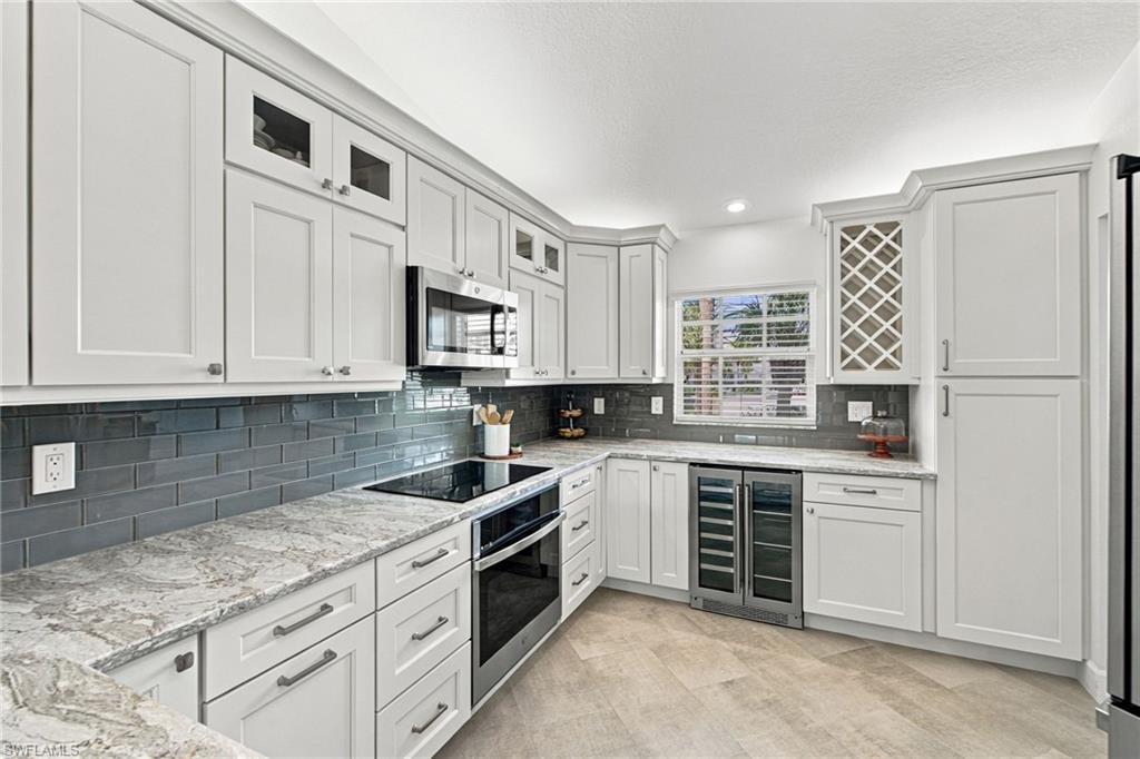 13000 Castle Harbour DR J3 Property Photo 1