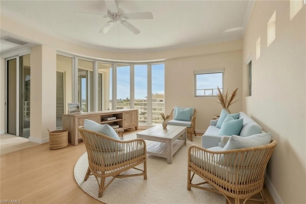 4500 Gulf Shore Blvd N 1-211 Property Photo 8