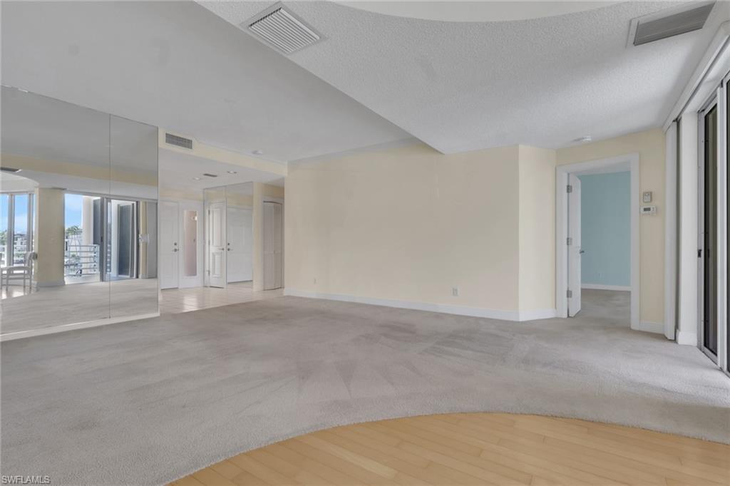 4500 Gulf Shore Blvd N 1-211 Property Photo 14
