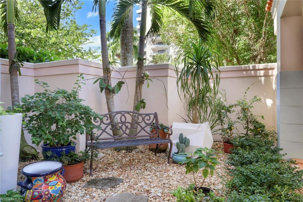 4500 Gulf Shore Blvd N 1-211 Property Photo 31