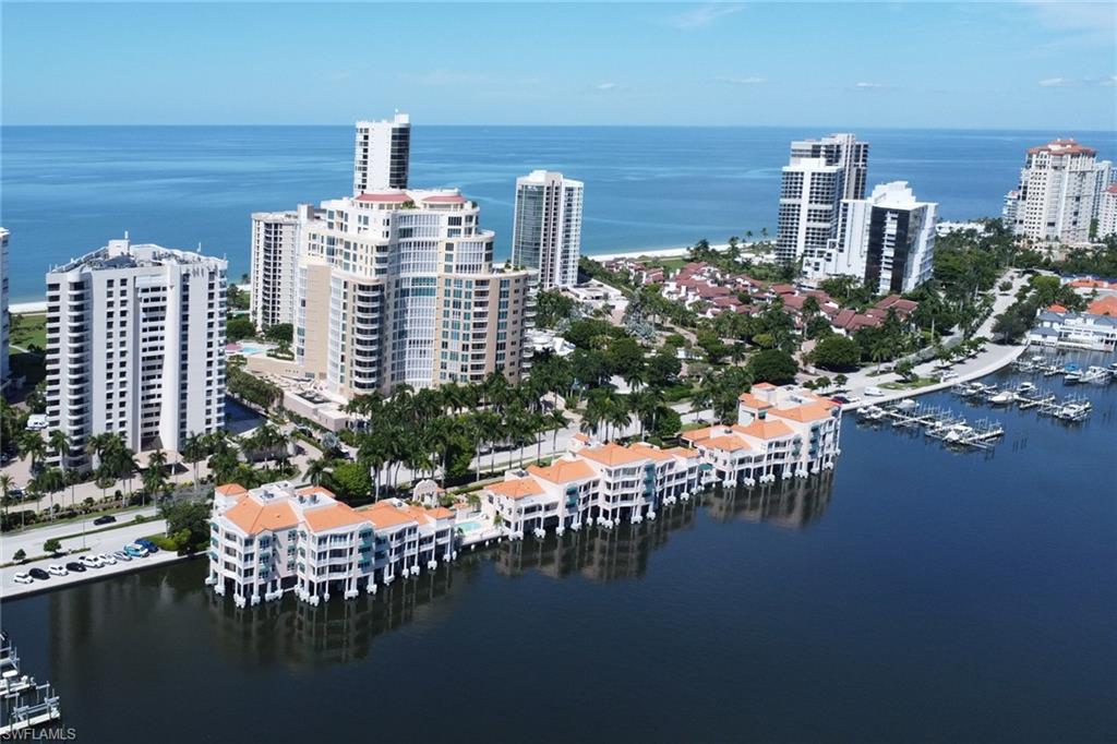 4500 Gulf Shore Blvd N 1-211 Property Photo 34
