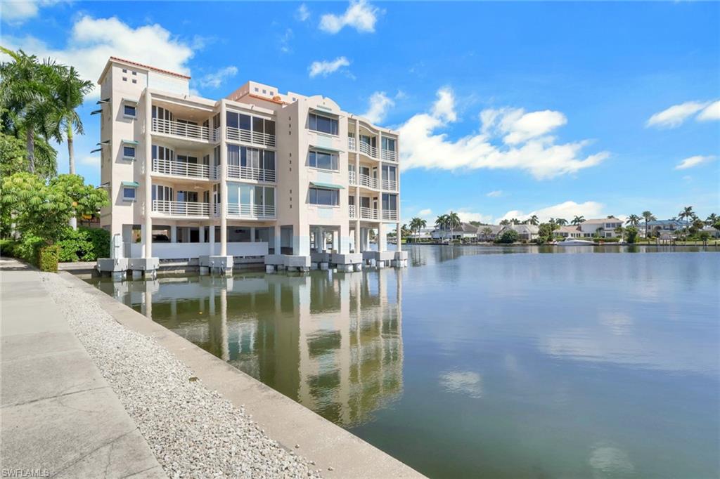 4500 Gulf Shore Blvd N 1-211 Property Photo 37
