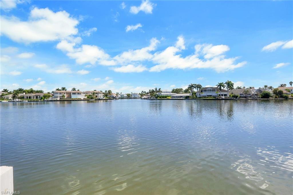 4500 Gulf Shore Blvd N 1-211 Property Photo 38
