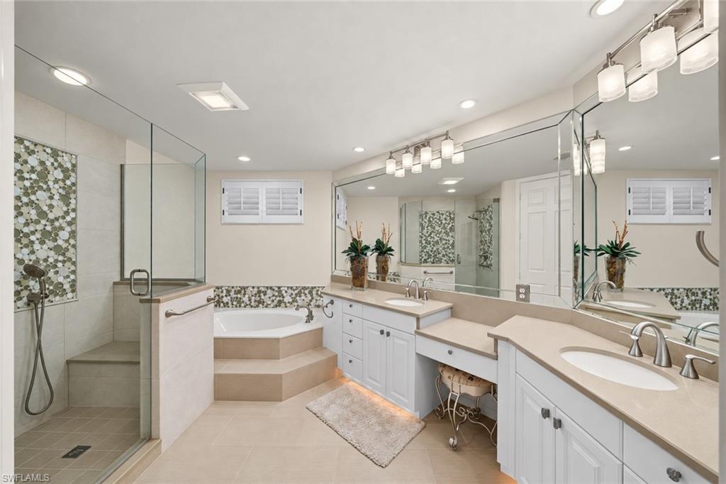 8460 Abbington Cir 1811 Property Photo 19