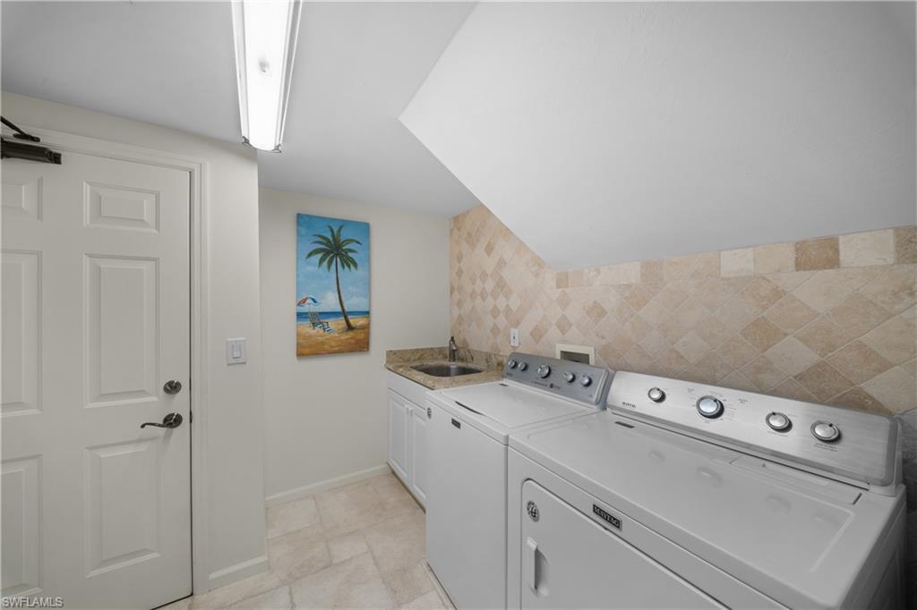 8460 Abbington Cir 1811 Property Photo 28