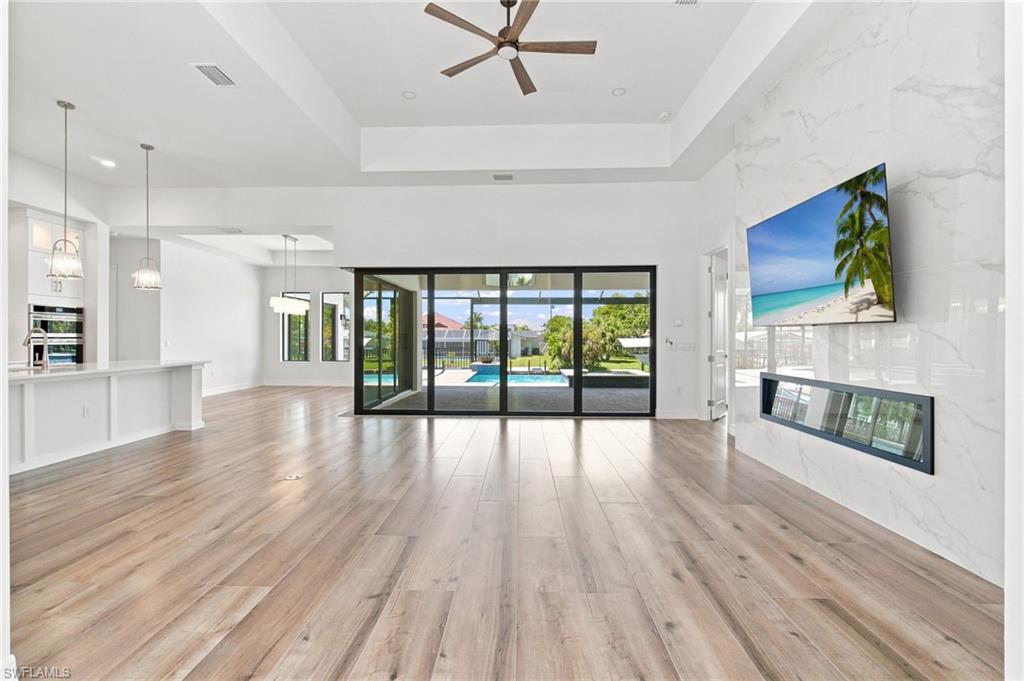 5322 Bayshore Ave Property Photo 8