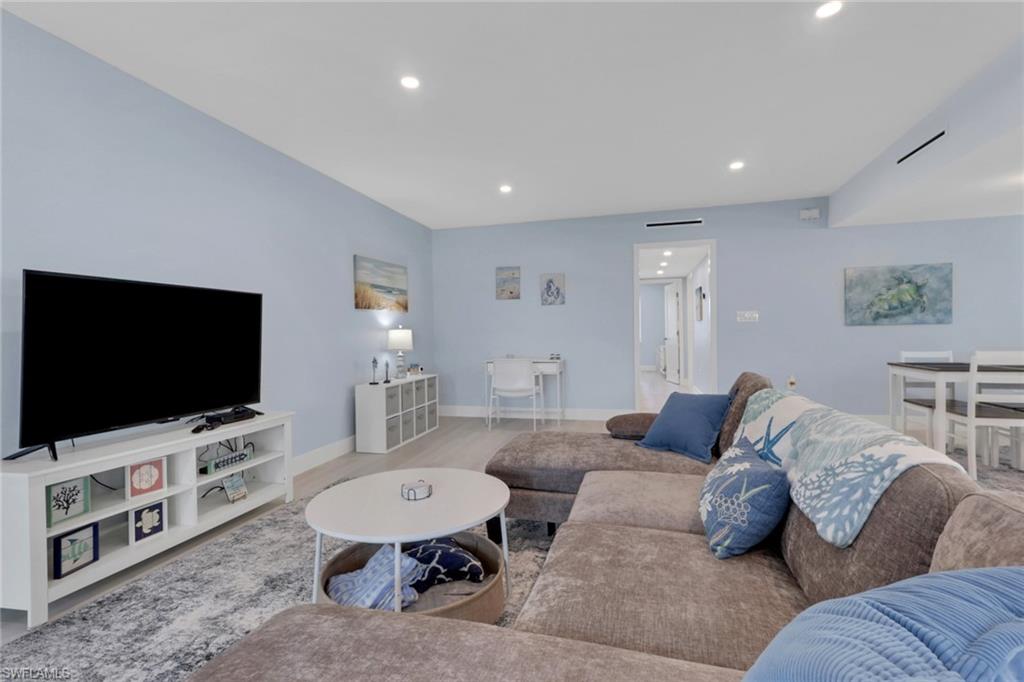 3400 Gulf Shore Blvd N A2 Property Photo 12