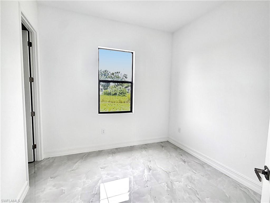 1917 Roderick Ln Property Photo 10