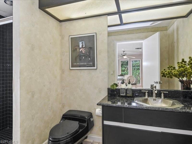 8 Stonehedge Pt Property Photo 15