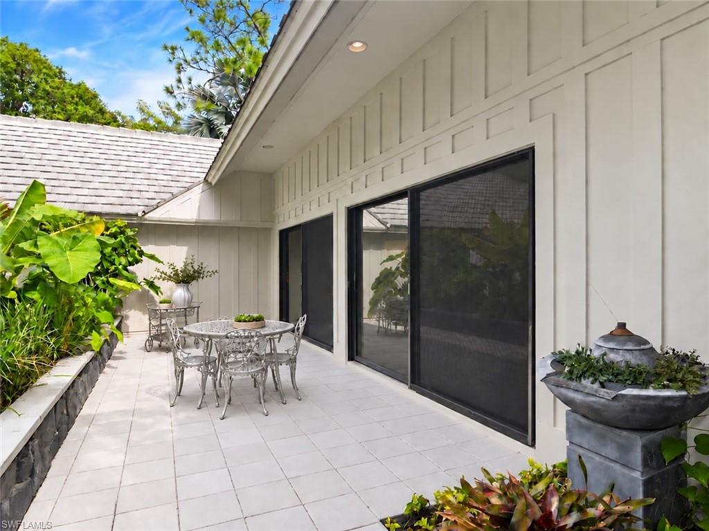 8 Stonehedge Pt Property Photo 30