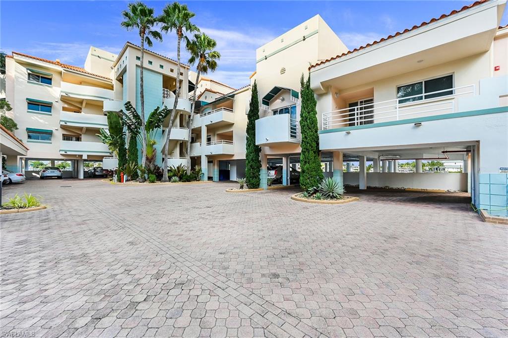4560 Gulf Shore Blvd N 3-213 Property Photo 22